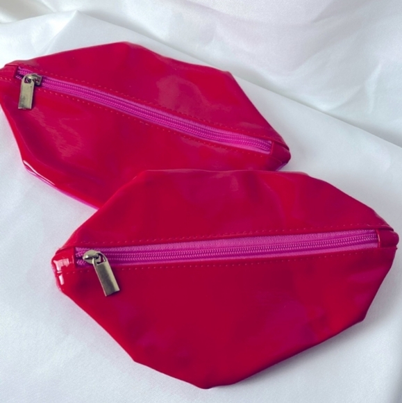 MACYS LIPS Make Up Bag Storage Case Zip Close NEW NWT - Picture 5 of 5